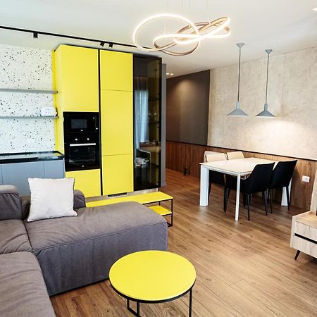 Visar Apartments Vlore Bagian luar foto