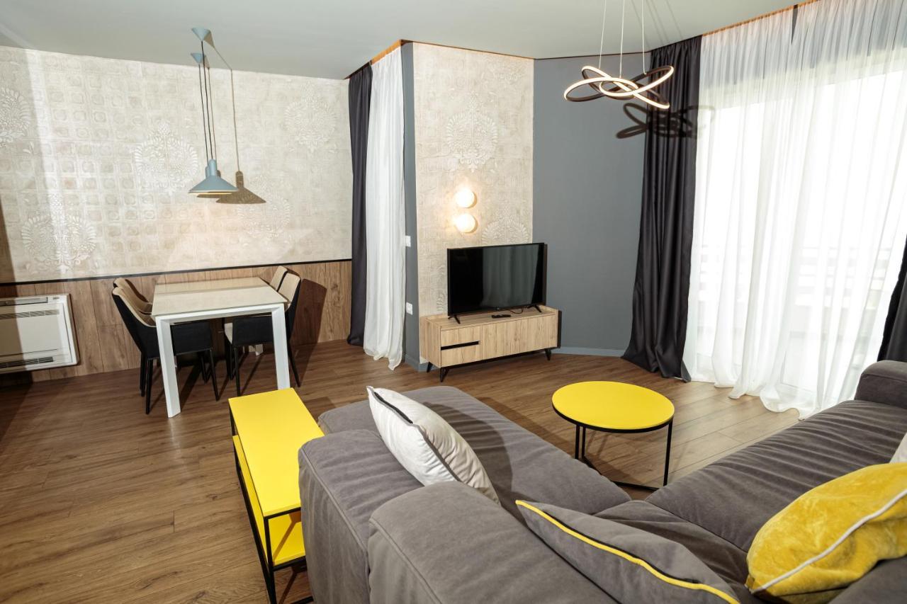 Visar Apartments Vlore Bagian luar foto