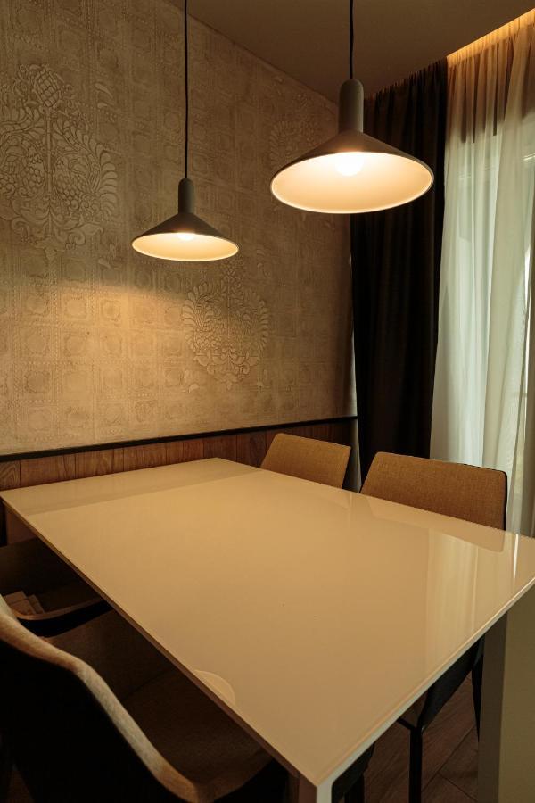 Visar Apartments Vlore Bagian luar foto