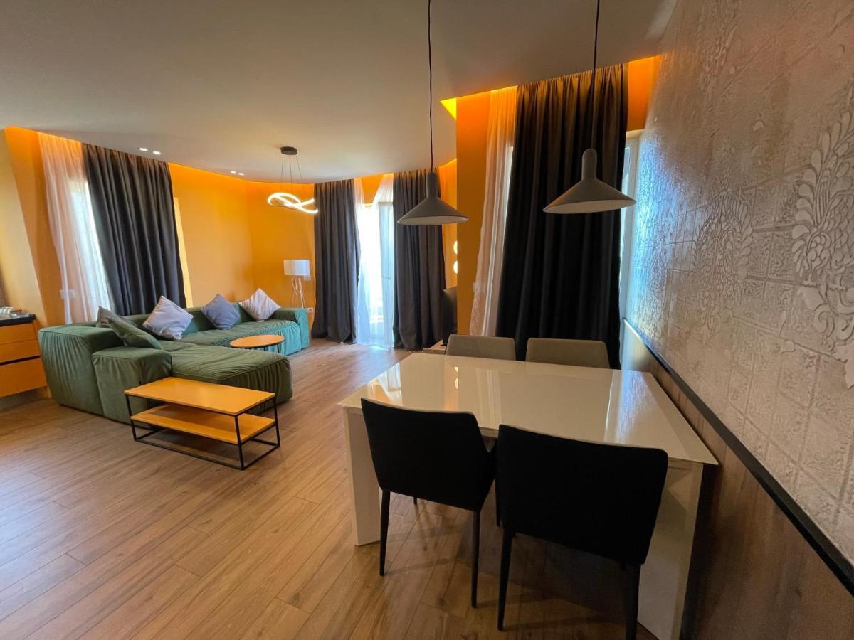 Visar Apartments Vlore Bagian luar foto