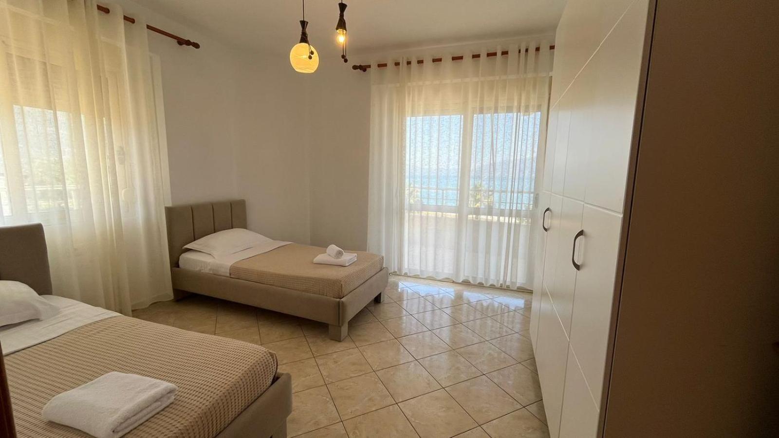 Visar Apartments Vlore Bagian luar foto