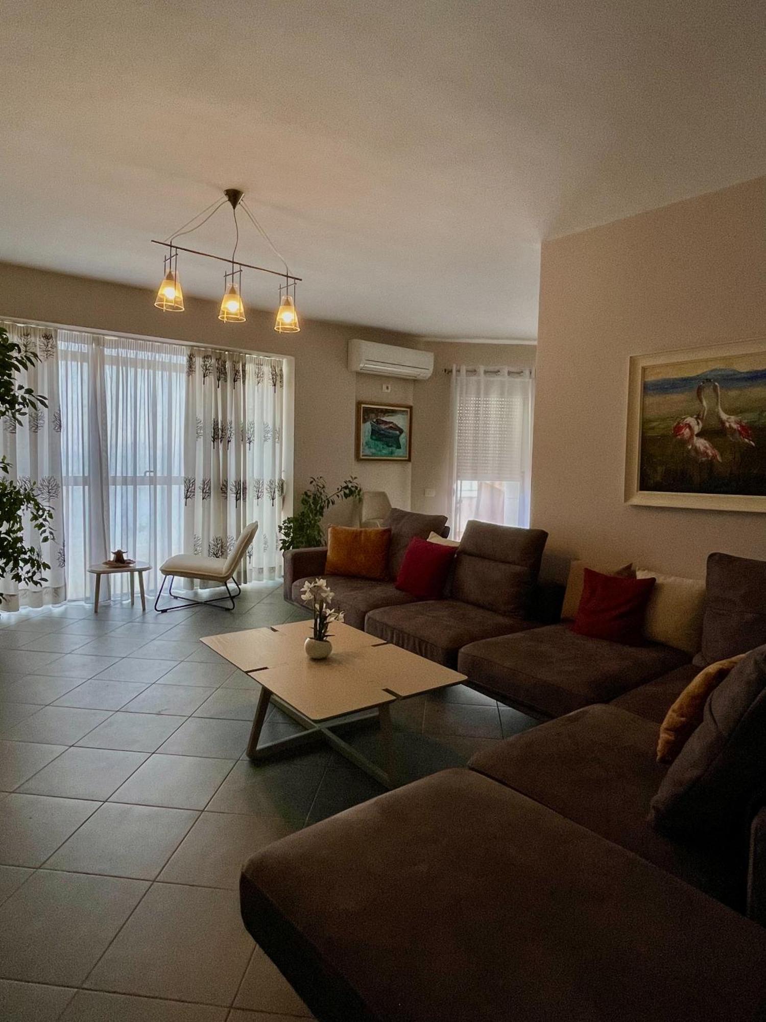 Visar Apartments Vlore Bagian luar foto
