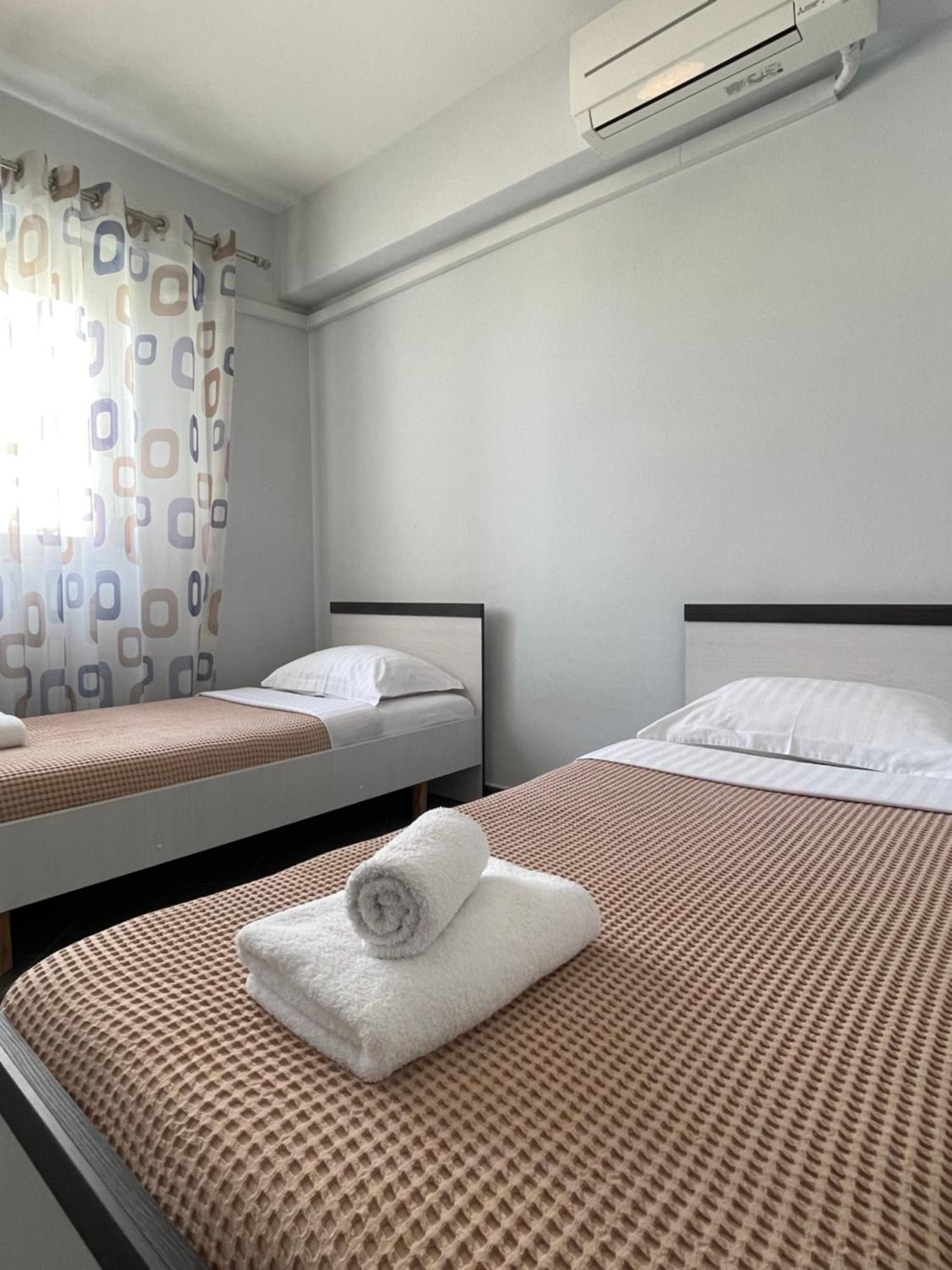 Visar Apartments Vlore Bagian luar foto